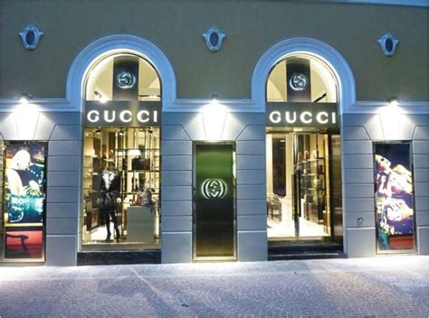 scarpe gucci varese|negozio gucci.